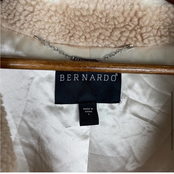 Women's Beige and White Striped Coat - Picture 4 of 7